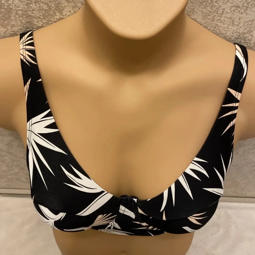 Elegant Black and White Birds Of Paradise Bikini Top
